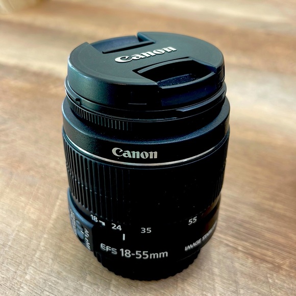 Canon 18-55mm lens - Picture 1 of 6